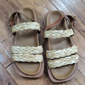 Elvio Zanon Raffia Woven Platform Sandals